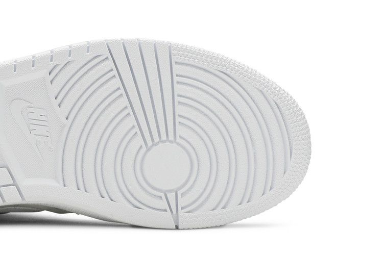 Wmns Air Jordan 1 Mid SE 'white Quilted'