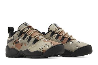 Supreme × Nike SB Darwin Low Desert Camo Nike x Supreme SB Darwin Low 'Desert Camo' FQ3000-200