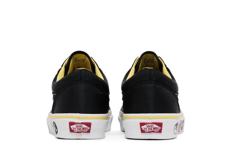 Cobra Kai X Vans Old Skool Cobra Kai Dojo