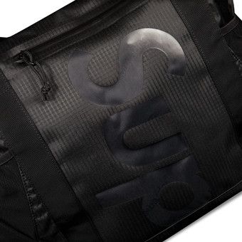 Buy Supreme Zip Tote 'Black' - SS21B11 BLACK | GOAT