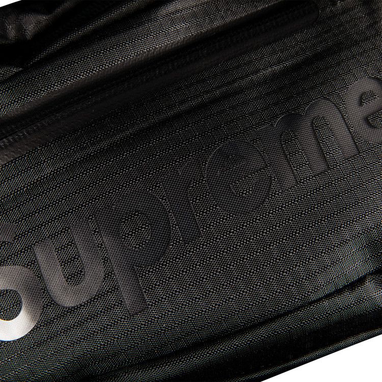 Supreme キルティングボディバッグ ブラック Supreme logo-patch Shoulder Bag | Black | FARFETCH