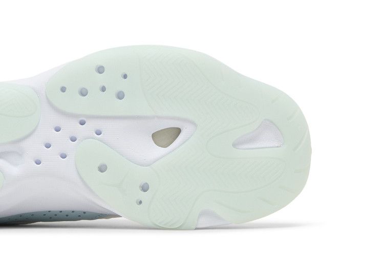 Wmns Air Jordan 11 Cmft Low 'igloo'