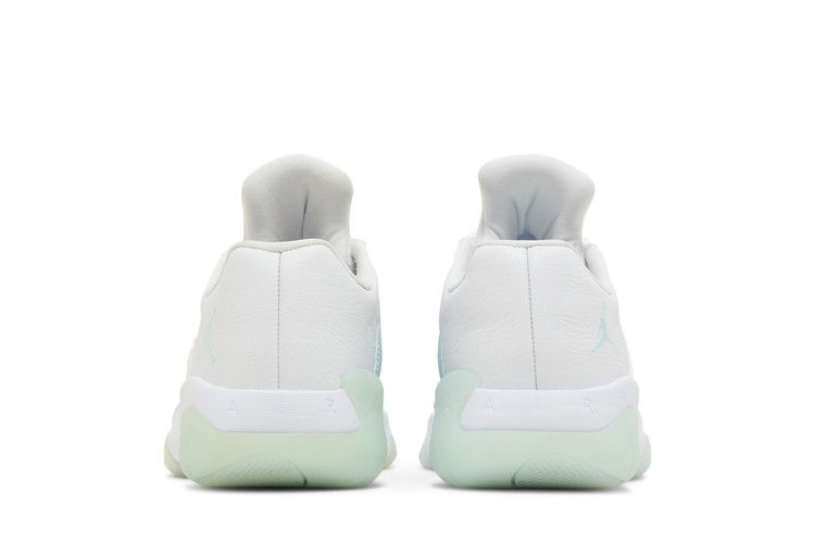 Wmns Air Jordan 11 Cmft Low 'igloo'