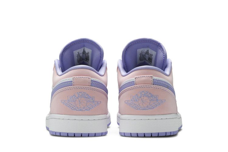 Air Jordan 1 Low SE Arctic Punch