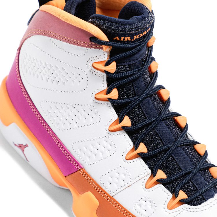 Wmns Air Jordan 9 RETRO 'change The World'
