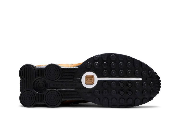 Shox R4 Metallic Gold