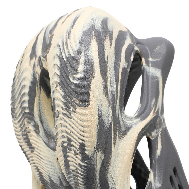 Yeezy Foam Runner Mxt Moon Grey