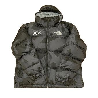 A*7様 The North Face Kaws Nuptse Jacket 1431280_01.jpg.jpeg