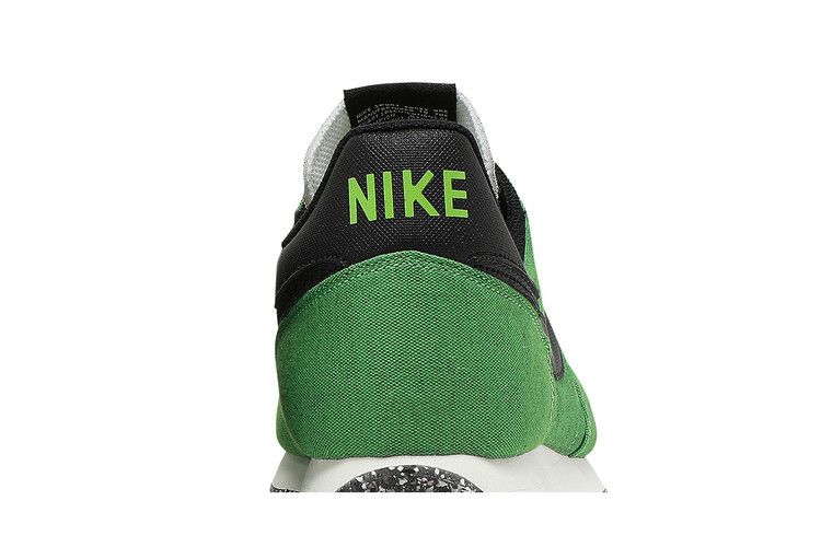 nike challenger og mean green