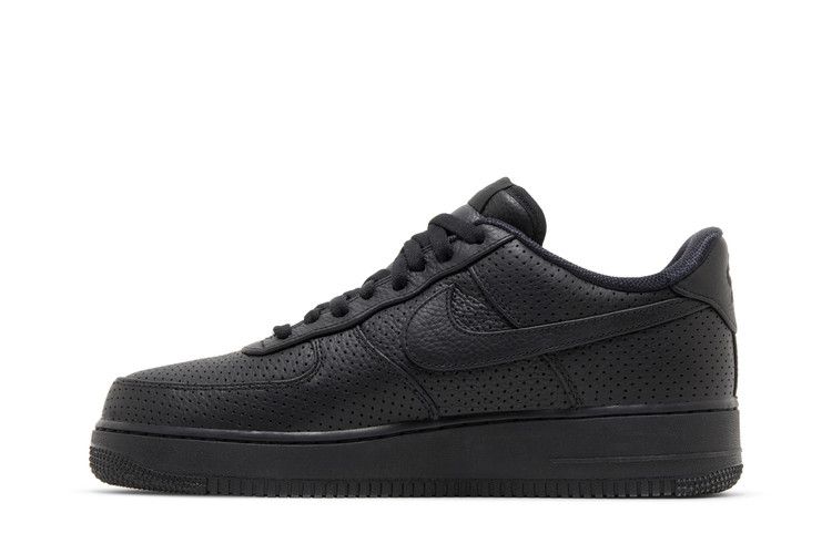 Nike Air Force 1 Low SP Triple Black Perforated — foto 4