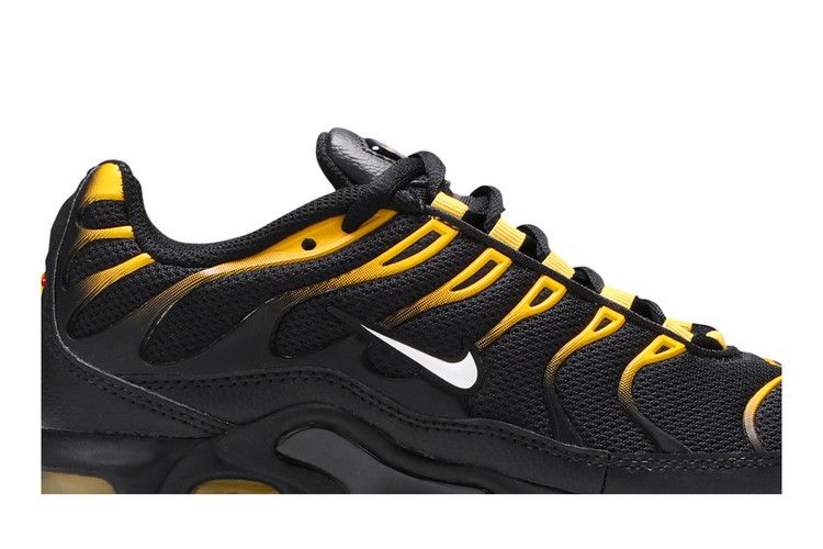 Air max plus black/white/vivid sulfur best sale