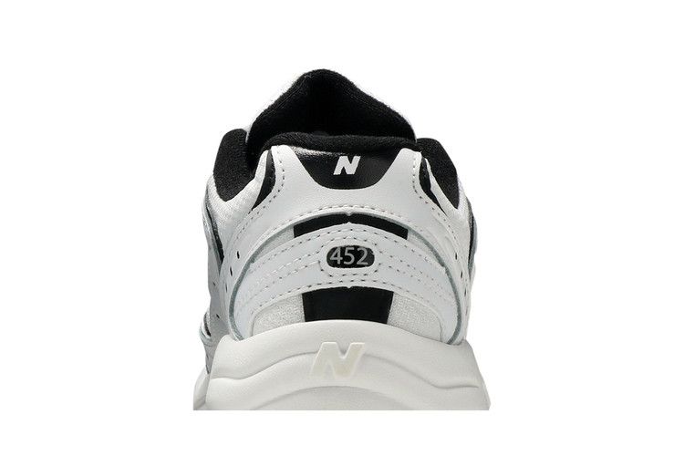 Buy Wmns 452 White Black WX452SB GOAT