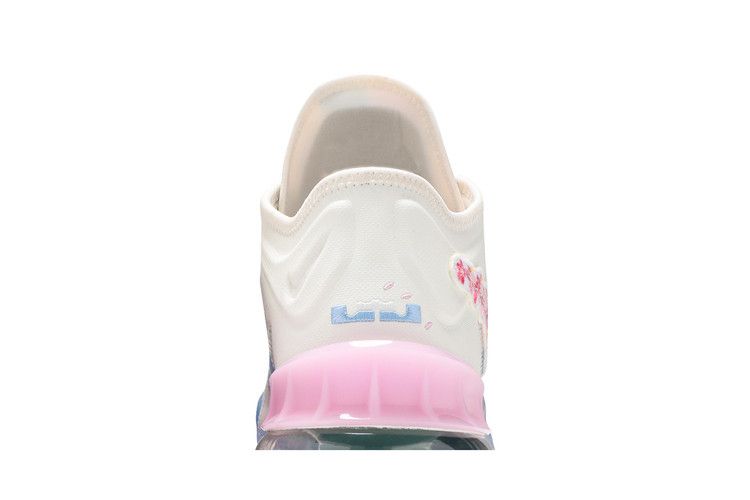Buy atmos x Nike LeBron 18 Low 'Sakura' - CV7562 101 | GOAT CA