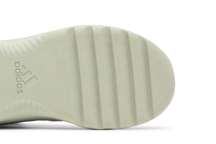 Yeezy Desert Boot 'salt' 2024