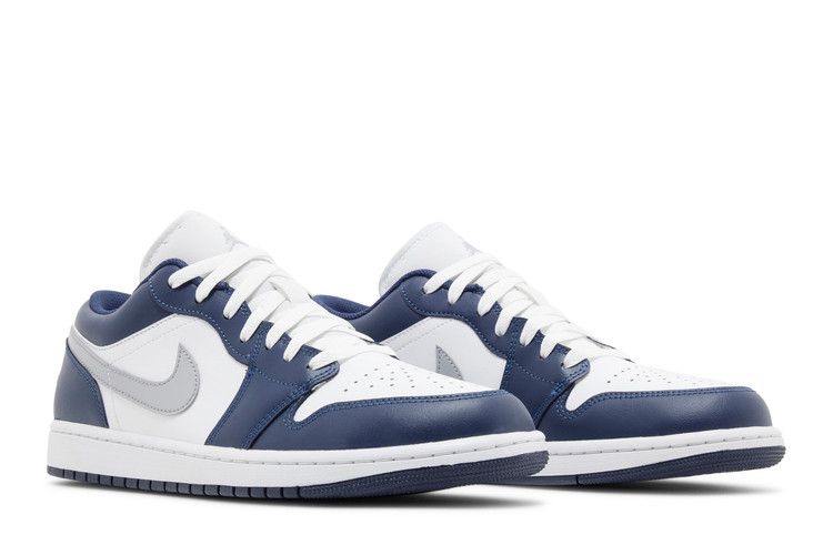 Air Jordan 1 Low Wolf Grey Midnight Navy