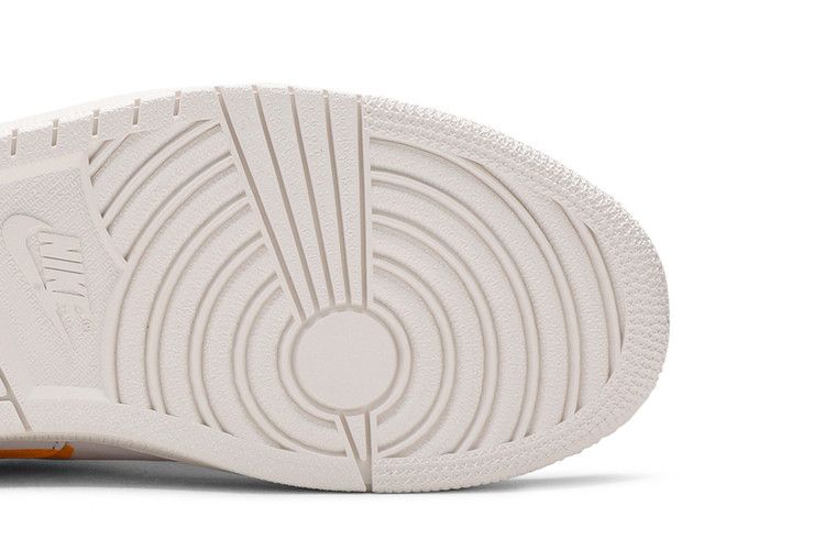 Air Jordan 1 Centre Court University Gold