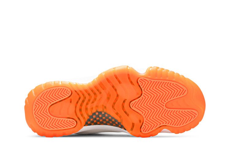 Wmns Air Jordan 11 RETRO Low 'bright Citrus'