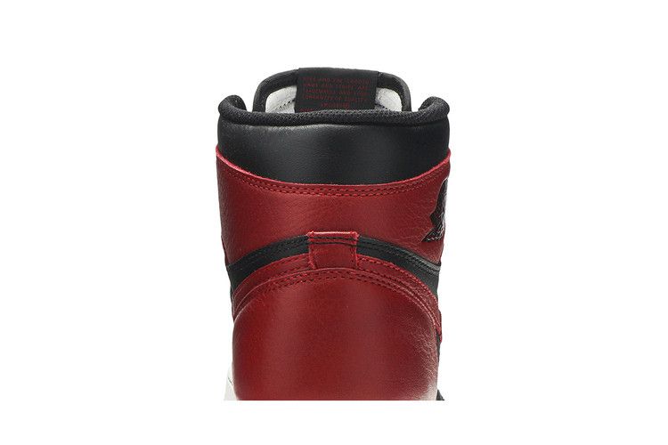 Air Jordan 1 RETRO High OG Banned 2016