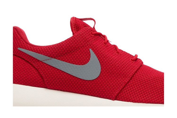 nike roshe one red womens