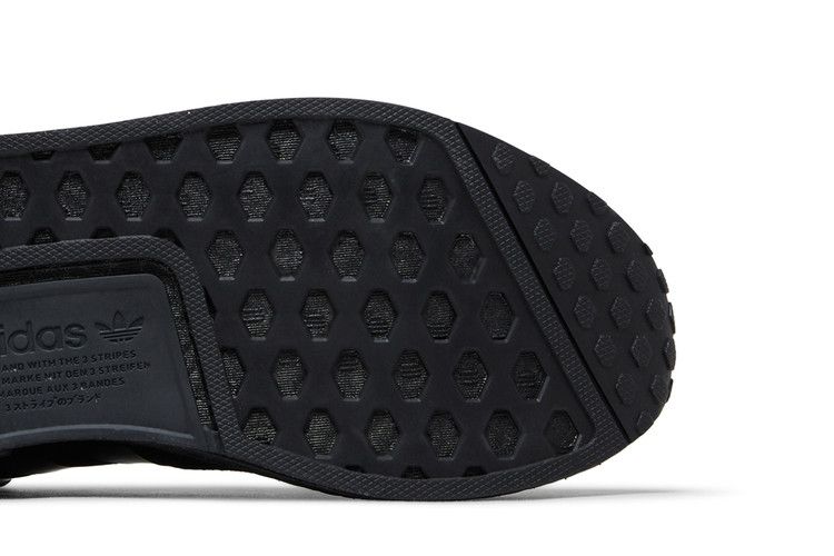 Star Wars X Nanzuka X Adidas Nmd_R1 Darth Vader