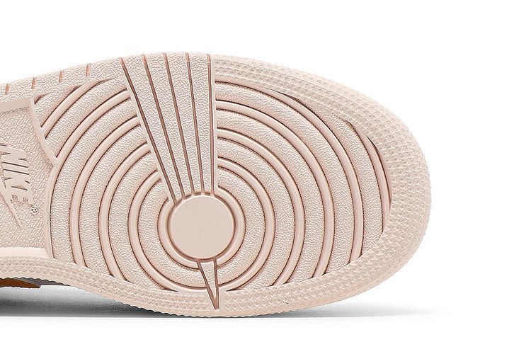 Jordan 1 Mid SE Arctic Pink Gs