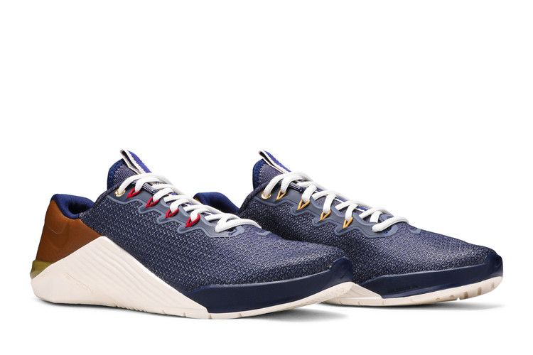 nike metcon 5 amp blue void