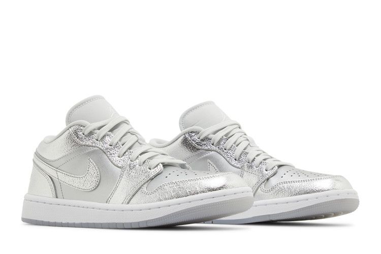 Wmns Air Jordan 1 Low SE 'metallic Silver'