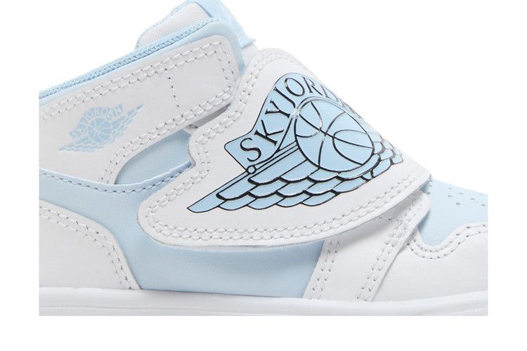 Sky Jordan 1 TD 'Blue Tint' — foto 3