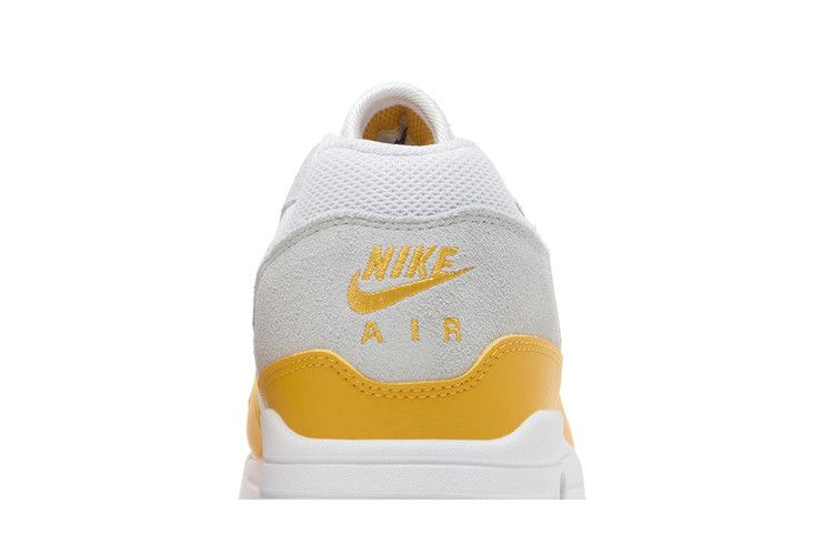 Air Max 1 Essential University Gold