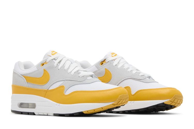 Air Max 1 Essential University Gold