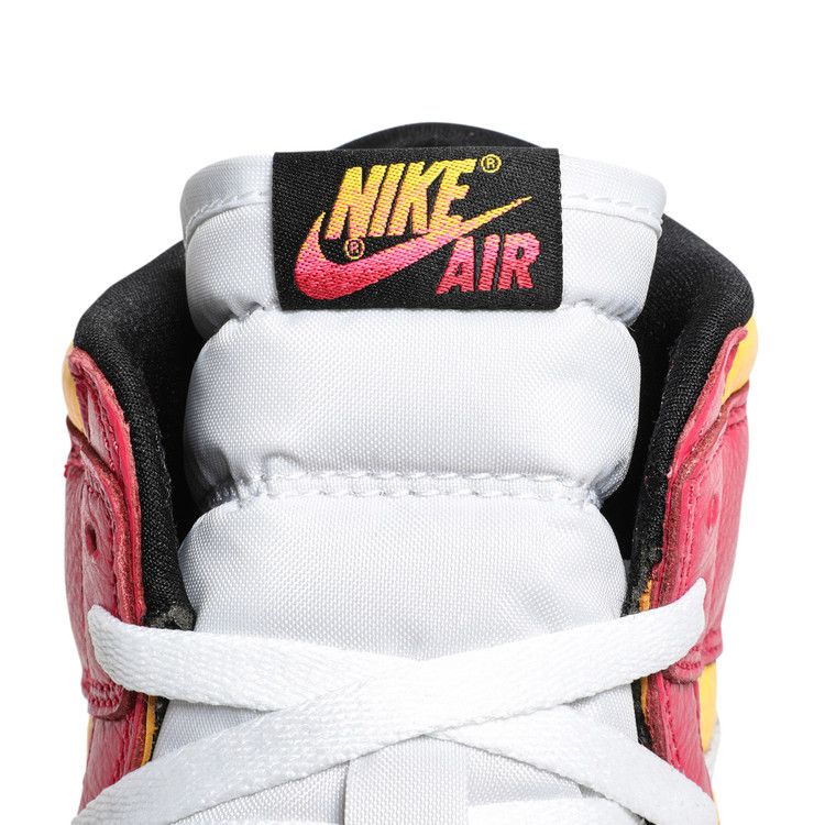 Air Jordan 1 RETRO High OG Light Fusion Red
