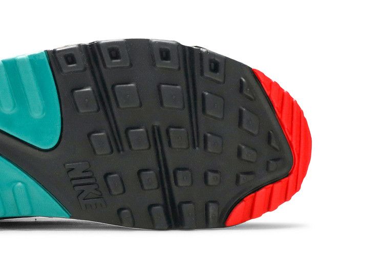 nike air max 90 backwards cap