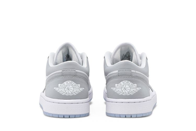 ナイキ WMNS AIR JORDAN 1 LOW WOLF GREY DC0774-105 Nike Air Jordan 1 Low Wolf Grey Aluminium
