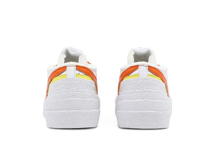 Vanilla　0617 Lowland 2.0 Shoe in Grey / Beige | Vans