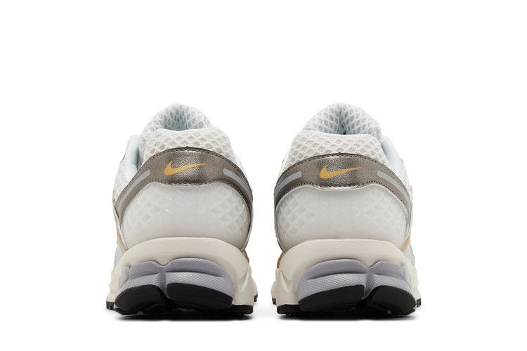 Air Zoom Vomero 5 Metallic Pewter Gold