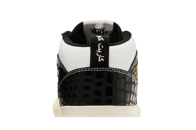 Carpet Company X Vans Skate Half Cab Black Dragon Leather