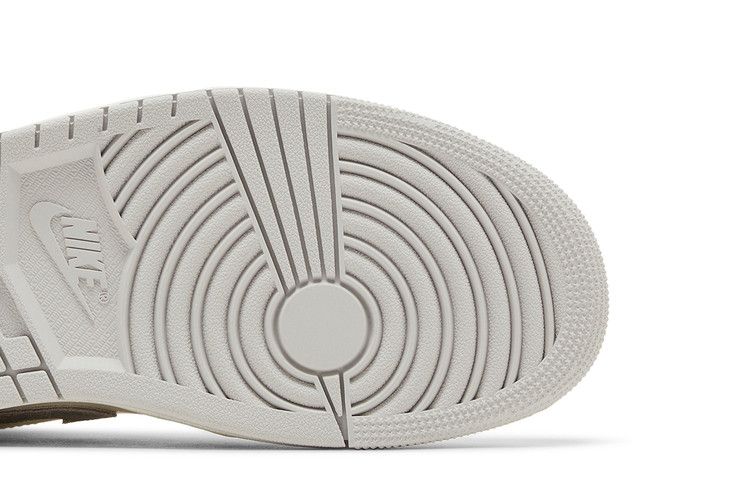 Air Jordan 1 Mid SE Neutral Grey Sail