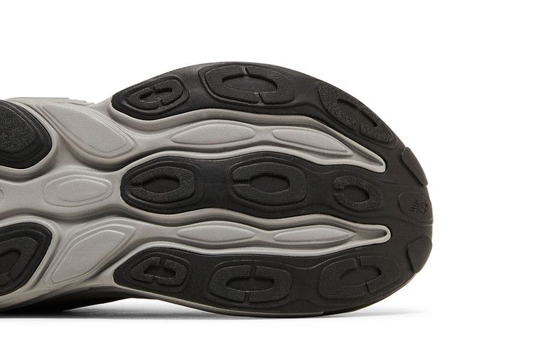 New Balance Fresh Foam X More V5 Black Silver Metallic