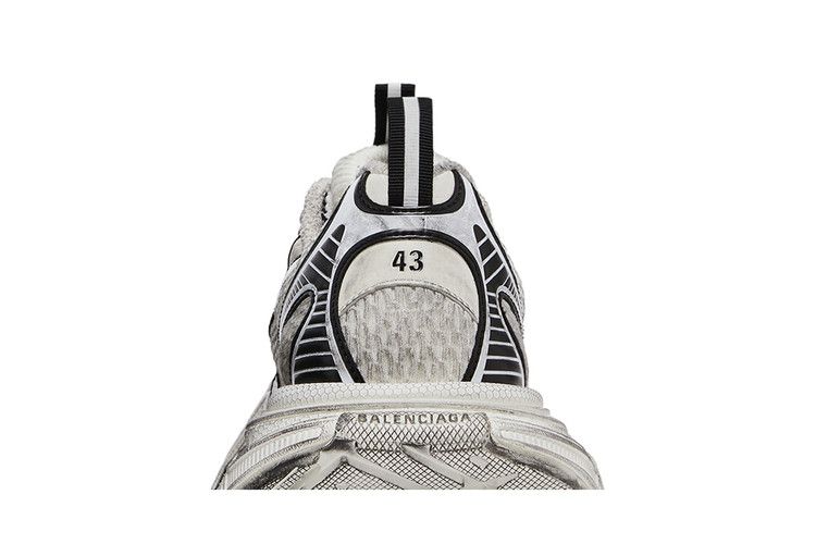 Balenciaga 3xl Sneaker Worn-Out - White Black