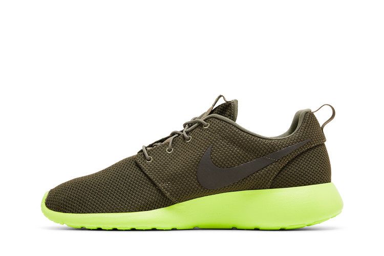 Nike roshe run tarp green hotsell