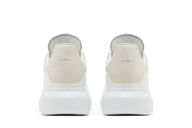 しーめいです！ Buy Alexander McQueen Oversized Sneaker 'White Trench