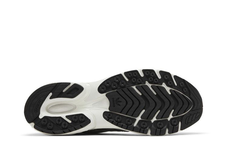 Buy Adistar Cushion 'Silver Metallic' - ID5748 | GOAT CA