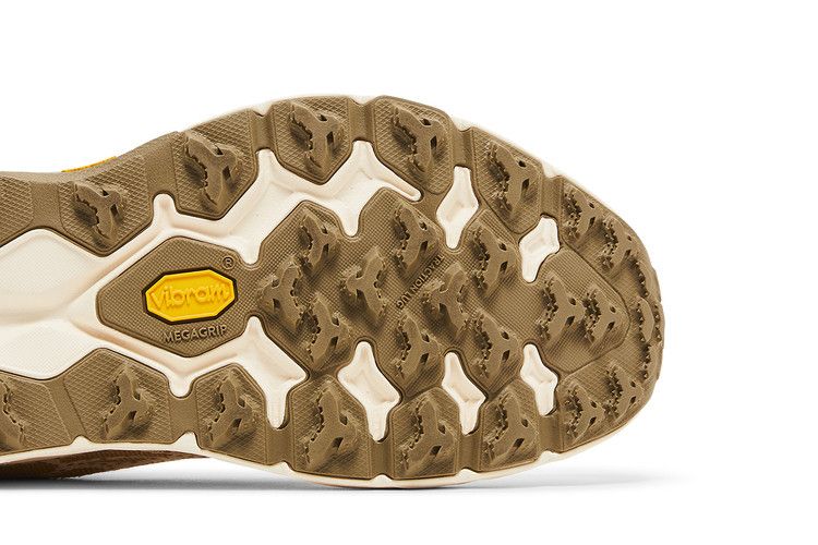 Hoka Speedgoat 5 Vanilla Wheat