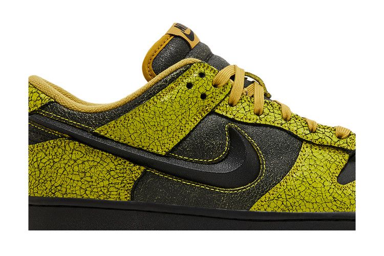 Nike Dunk Low 'Halloween Skull'