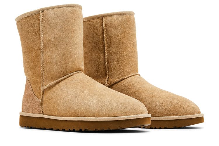 Ugg Wmns Classic Short Ii 'sand'