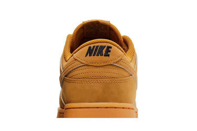 Buy Nike Dunk Low SE 'Wheat' - HQ1932 700 | GOAT