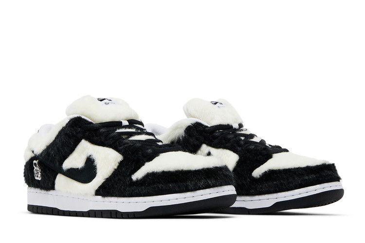 Buy Nike Verdy x Dunk Low SB 'Vick' Friends & Family - FN6039 100