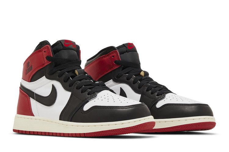 Air Jordan 1 RETRO High OG Gs Black Toe Reimagined