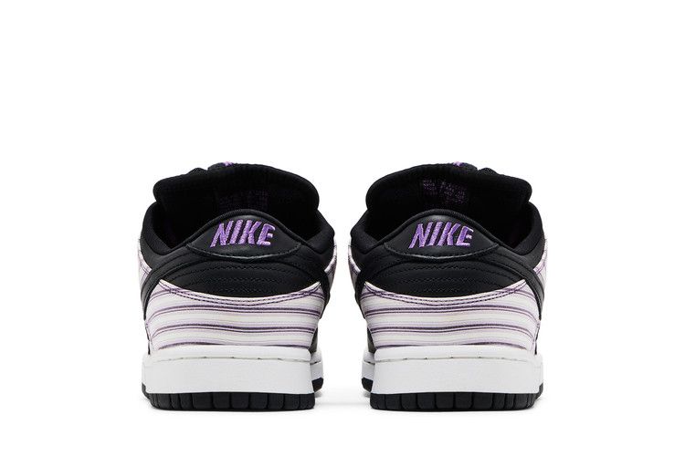 スーツ Nike SB Avenger Purple Suits Nike SB Dunk Purple Avengers (2005) still holding on strong
