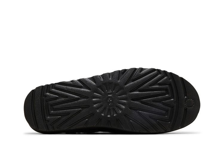 Ugg Classic Slip-On Slipper 'black'